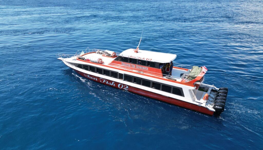 What to Expect on a Fast Boat from Bali to the Gili Islands: A Complete Guide, fast boat to gili islands to Nusa Lembongan