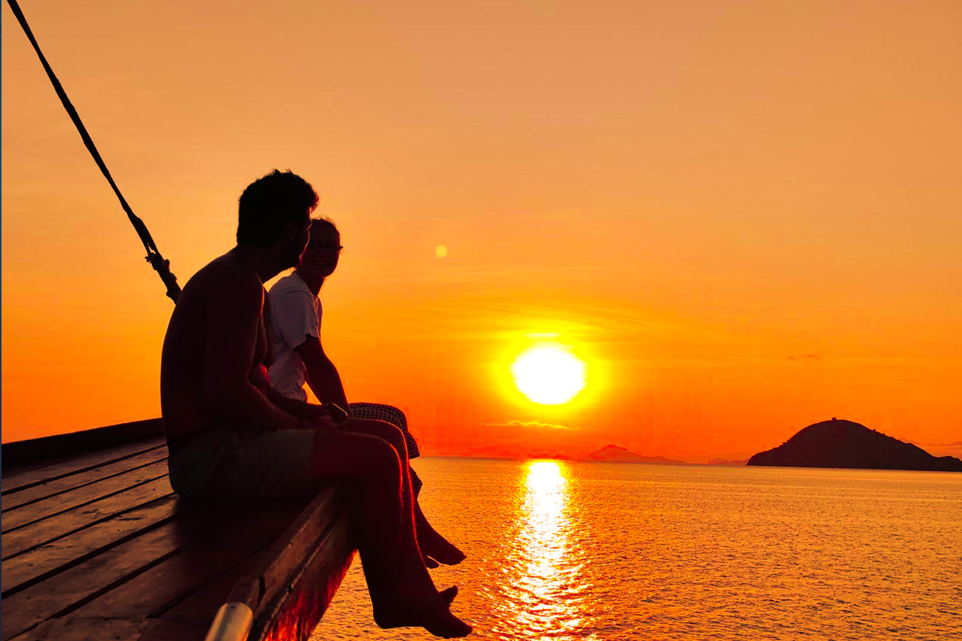 komodo trip from labuan bajo, komodo island tour from lombok, komodo boat trip from lombok, lombok to komodo tour, komodo tour, komodo trip, komodo island tour, komodo cruise from lombok, komodo luxury cruises, komodo luxury cruises from lombok, labuan bajo to lombok, komodo island tour 4 days